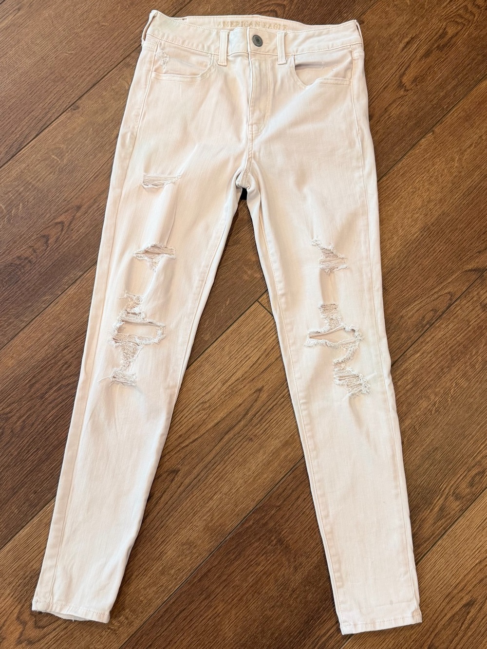 American Eagle Outfitters White Ripped Skinny Jeans